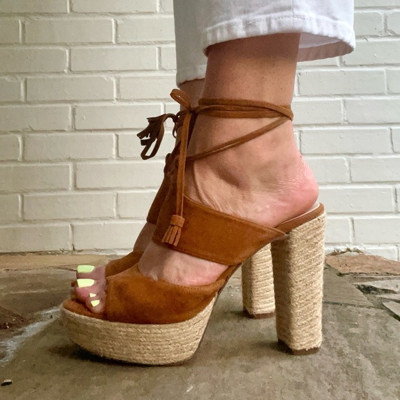 Shoe Dazzle Block Platform Heels with Ankle Straps and Woven Accents, SZ 8 EUC - Picture 1 of 6